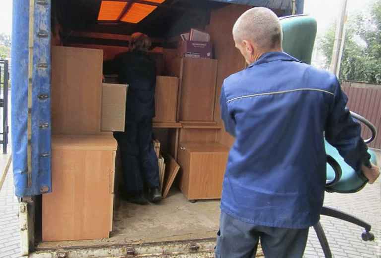 Заказать машину для отправки личныx вещей : Коробка с личными вещами из Ставрополя в Брянск